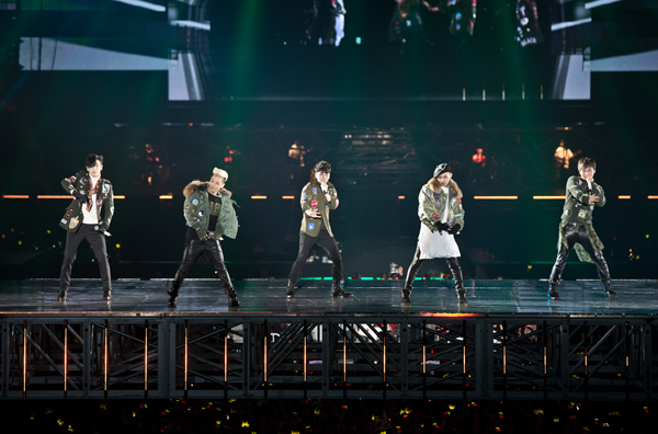 BIGBANG01