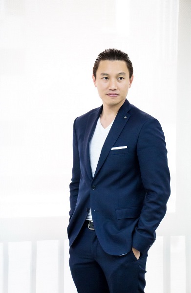 Kueng-Chalermchai Mahagitsiri, CEO 411 Entertainment