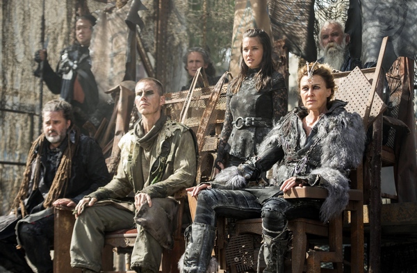 THE 100 S3 (4)