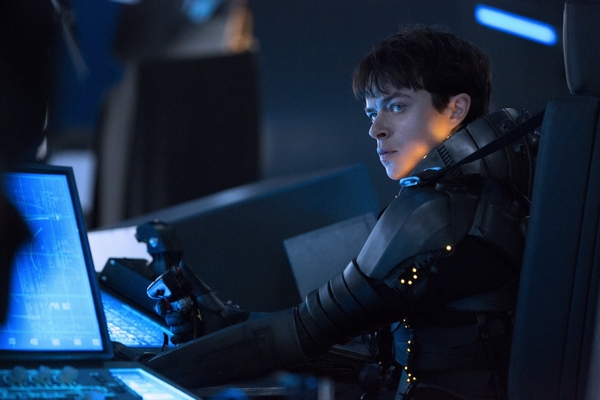 Dane DeHaan stars in Luc Besson's VALERIAN AND THE CITY OF A THOUSAND PLANETS. Credit:   Copyright:  © 2016 VALERIAN SAS Ð TF1 FILMS PRODUCTION.