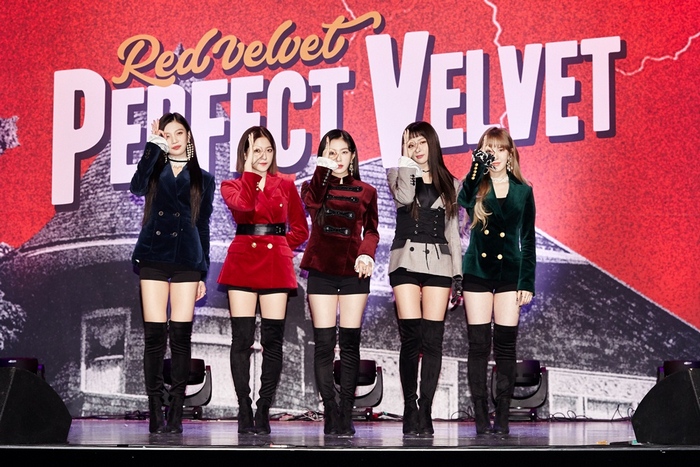 Red Velvet (1)