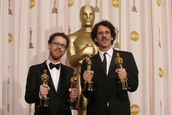 Ethan Coen, left, and Joel Coen won four Academy Awards during the 80th annual Academy Awards at the Kodak Theatre in Hollywood, California, Sunday, February 24, 2008. (Daniel A, Anderson/Orange County Register/MCT)